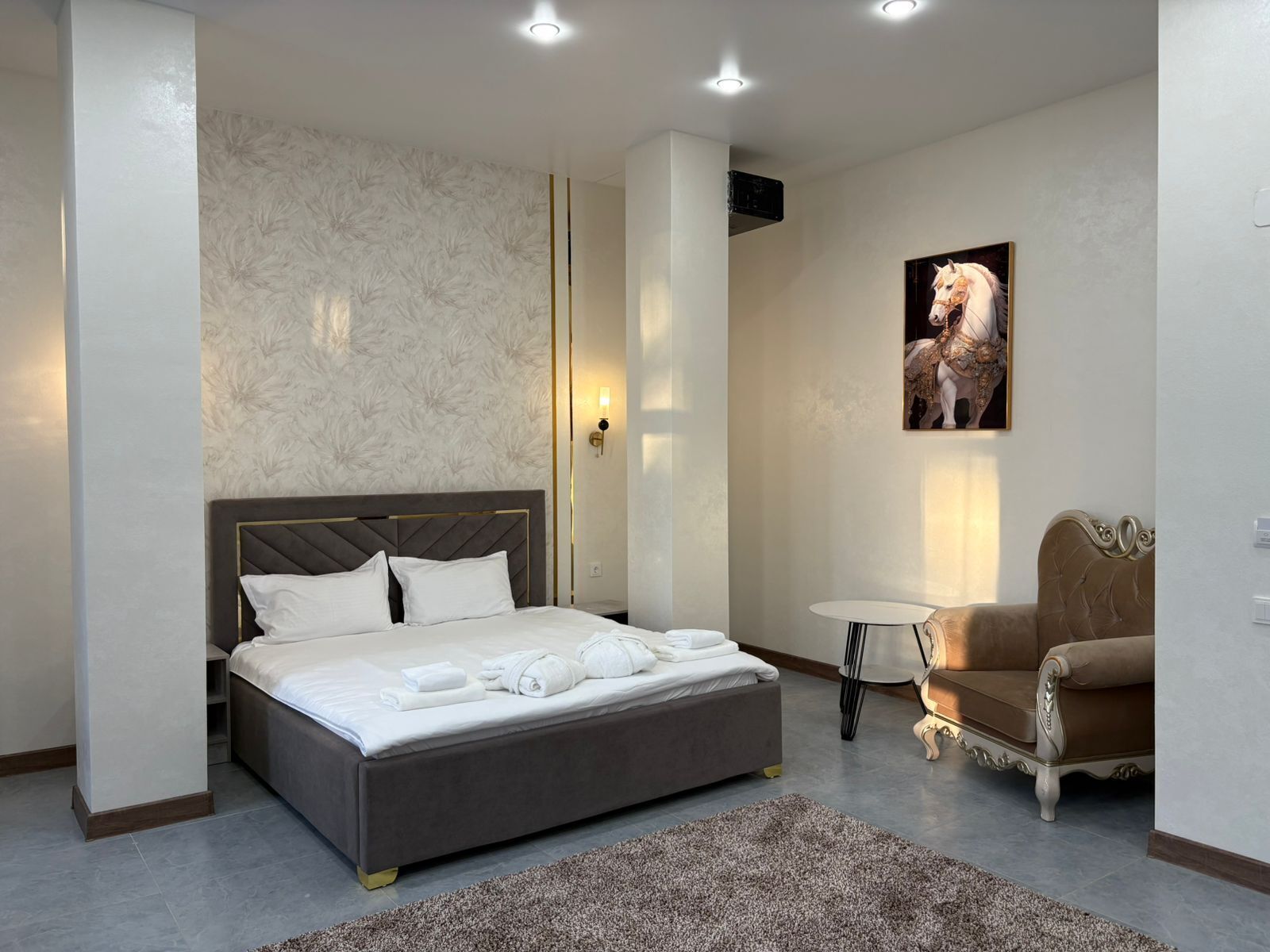 Luxury Suite, City View | Iron/ironing board, free WiFi