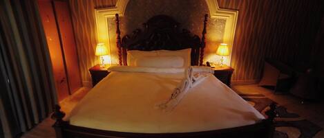 Deluxe Double Room, Balcony, Garden View | Free WiFi