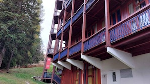 Unclassified image, 3 of 3, button - Duplex for 5 People in Arc 1800 in the Village of Charmettoger, Ski-in Ski-out (Bourg-Saint-Maurice)