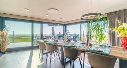 Modern, Luxurious and Sustainable Nature Villa