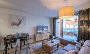 Living area - New Apartment in a Luxury Residence (Huez)