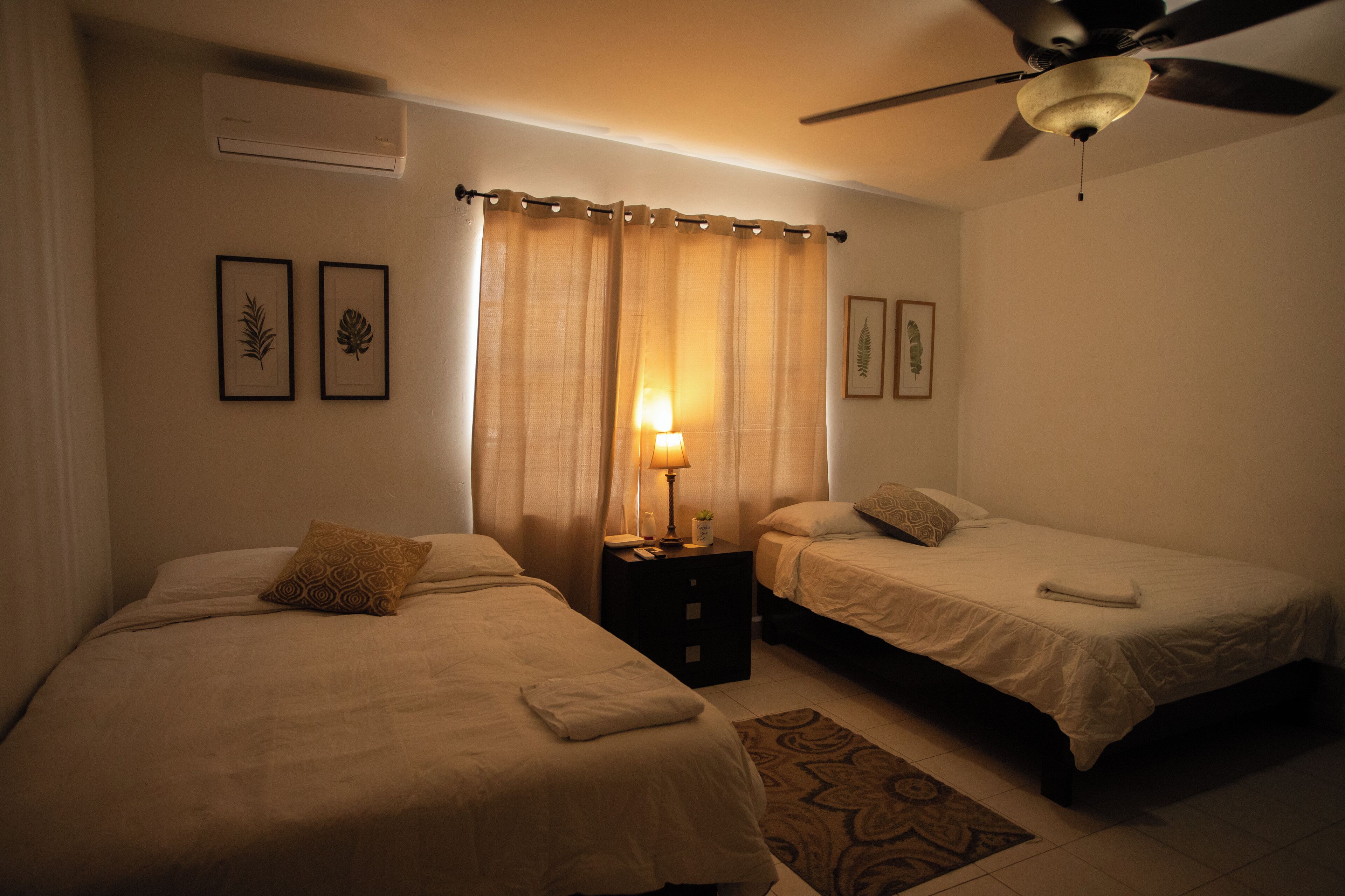 4 chambres, fer et planche à repasser, Wi-Fi gratuit, draps fournis