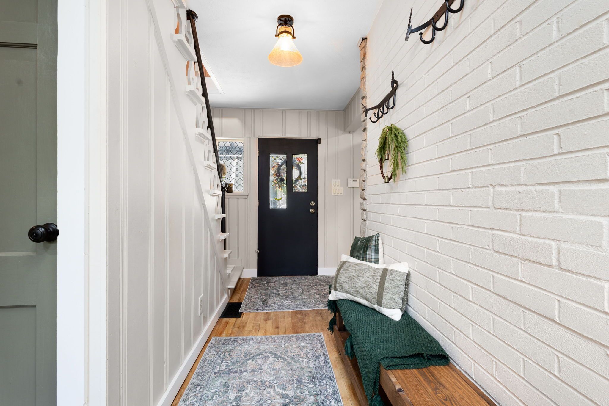 المنشأة من الداخل