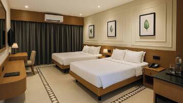 Family Suite, Balcony, Resort View | Desk, iron/ironing board, free WiFi