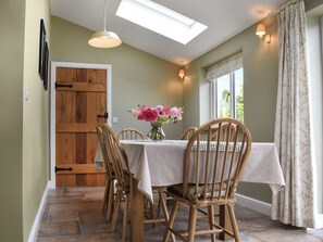 Dining - 4 bedroom accommodation in Tregaron (Tregaron)