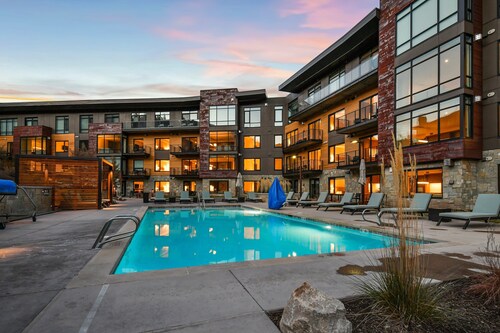 Ski-in out Dream Location With Unparalleled Access Views Amenities Pool Hot Tubs Fitness Center