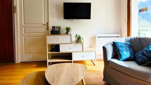 Living area - Apt No. 134 - Ground Floor - Hourquette Building (Bagnères-de-Bigorre)