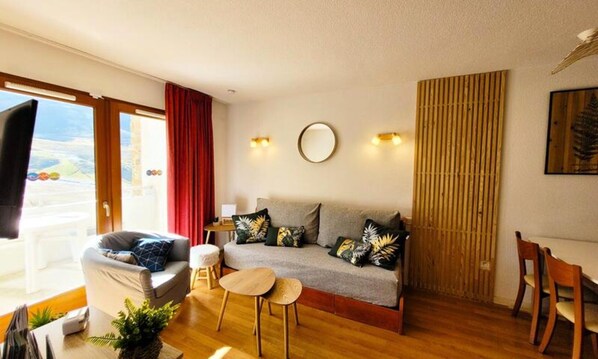 Living area - Apt No. 134 - Ground Floor - Hourquette Building (Bagnères-de-Bigorre)