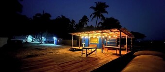 Marine Bay Glamping Beach Resort