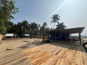 Comfort Tent, Beach View | Bathroom | Bathtub, towels, soap, shampoo - Marine Bay Glamping Beach Resort (Cox's Bazar)