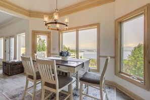 Dining - Million-Dollar Mtn Views! Gilford 'Gilded Loon' (Gilford)