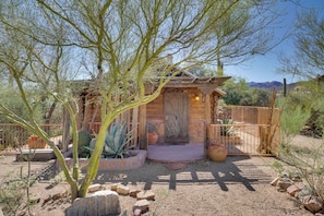 Exterior - Unwind Poolside, Scenic Sonoran Desert Retreat! (Tucson)