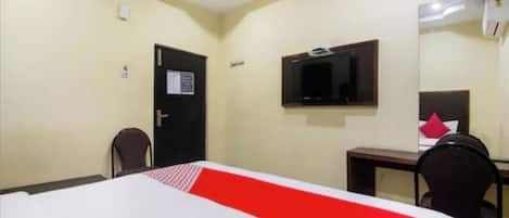 Deluxe Double Room | Free WiFi