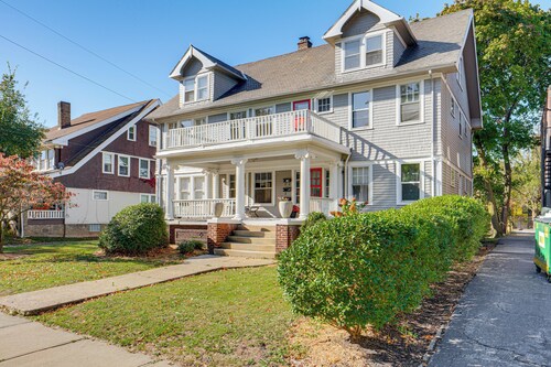Deck, Pool Table! Walkable Cleveland Heights Apt