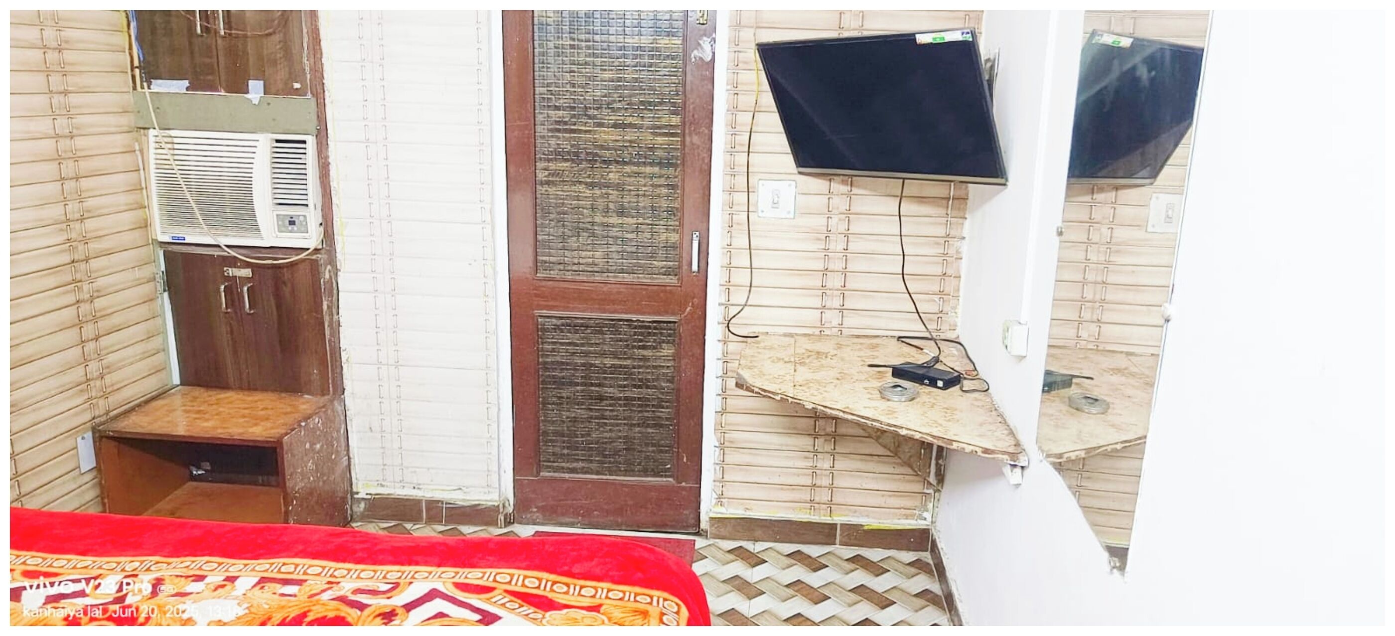 Habitación Deluxe doble, Aire acondicionado | Ropa de cama hipoalergénica, escritorio, sistema de insonorización