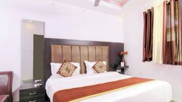Double Room | Desk, free WiFi