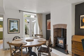 Dining - Cottage in central Porlock, with garden & parking (Porlock)