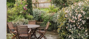 Cottage in central Porlock, with garden & parking