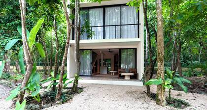 Modern Bacalar Lagoon Villa w/ Private Dock+Vistas