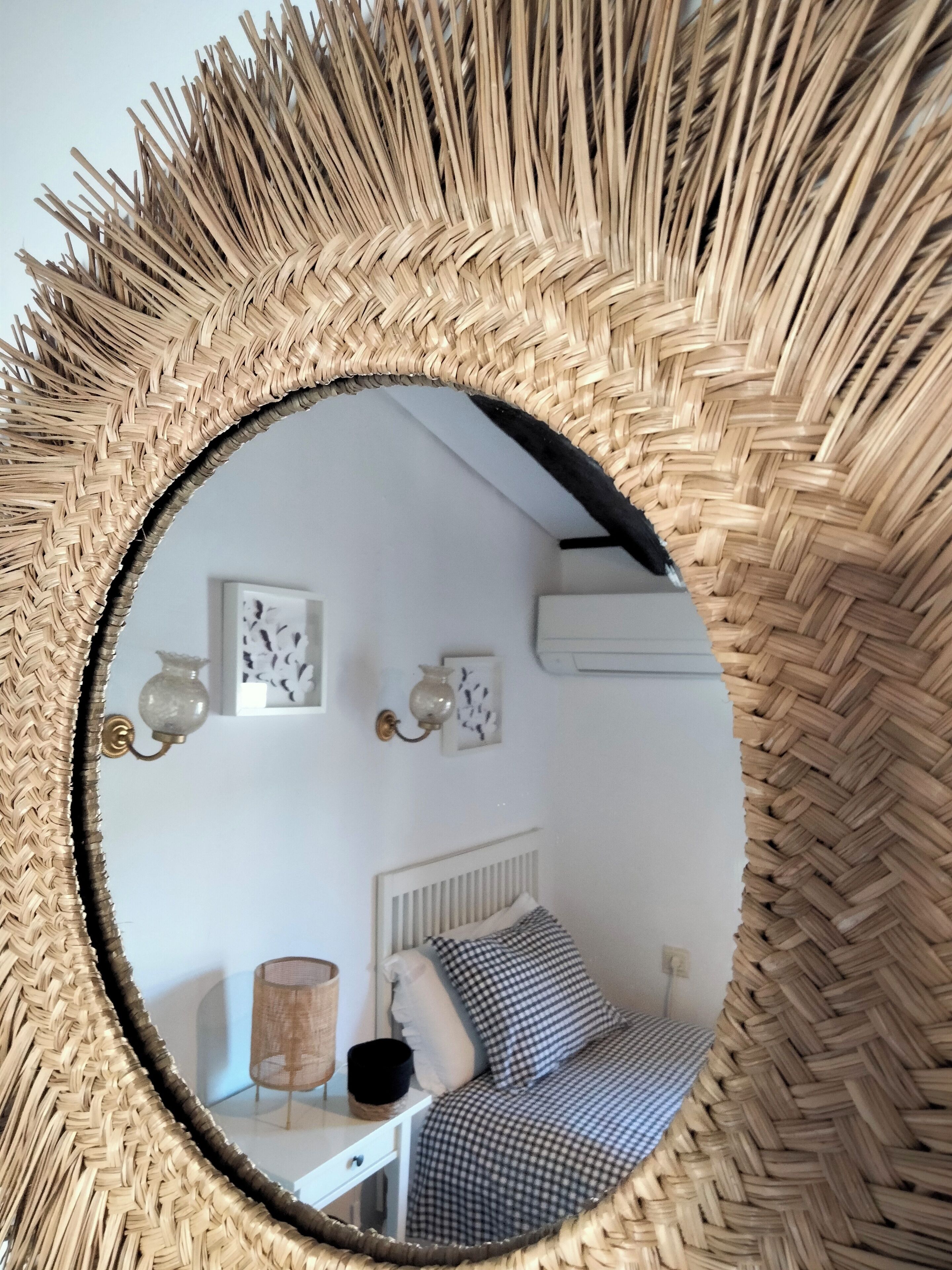 3 bedrooms, iron/ironing board, internet, bed sheets