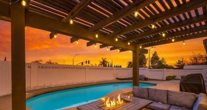 VaCaTiOn! Pool | FirePit | PoolTable | CloseToFwy