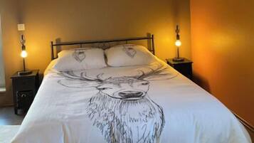 4 bedrooms, WiFi, bed sheets