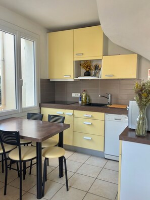 Microwave, stovetop, dishwasher - Marine air (Barbâtre)