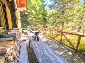 Outdoor dining - Beautiful private villa for 6 people with WIFI, TV, terrace and pets allowed (Brandstätter)