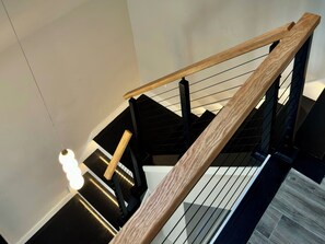 Interior - contemporary elegance (Lynn)