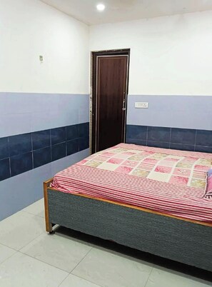 Allergiatestatut vuodevaatteet, työpöytä, äänieristys, ilmainen Wi-Fi