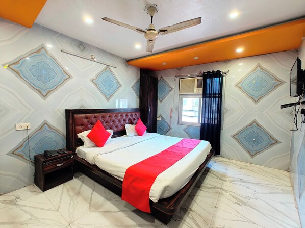 Double Room | Hypo-allergenic bedding, desk, soundproofing, free WiFi