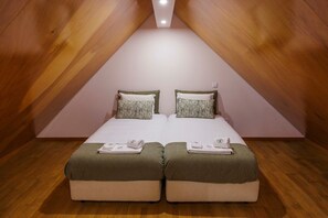 Planxa i posts de planxar, Internet i roba de llit