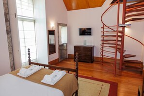 7 chambres, fer et planche à repasser, accès Internet, draps fournis