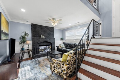 Olathe duplex by YDSH GuestMind - Comfortable, private unit, Pet Friendly!