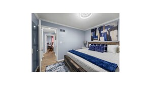 3 bedrooms, iron/ironing board, WiFi, bed sheets - Olathe duplex by YDSH GuestMind - Comfortable, private unit in a quiet Olathe neighborhood with easy access to shops, restaurants, and highways. (Olathe)