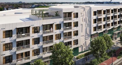 18 Guests | Resort Pool + Bar, Dining, Terrace | South Lamar, Steps to Zilker