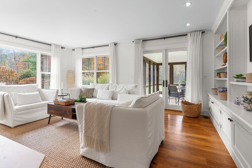 Bright Living Spaces, Covered Porch & Forest Surroundings | Beaver Creek