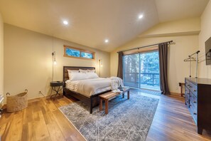 4 عدّة غرف نوم ومكواة/لوح كي وواي فاي مجانًا وملاءات أسرّة