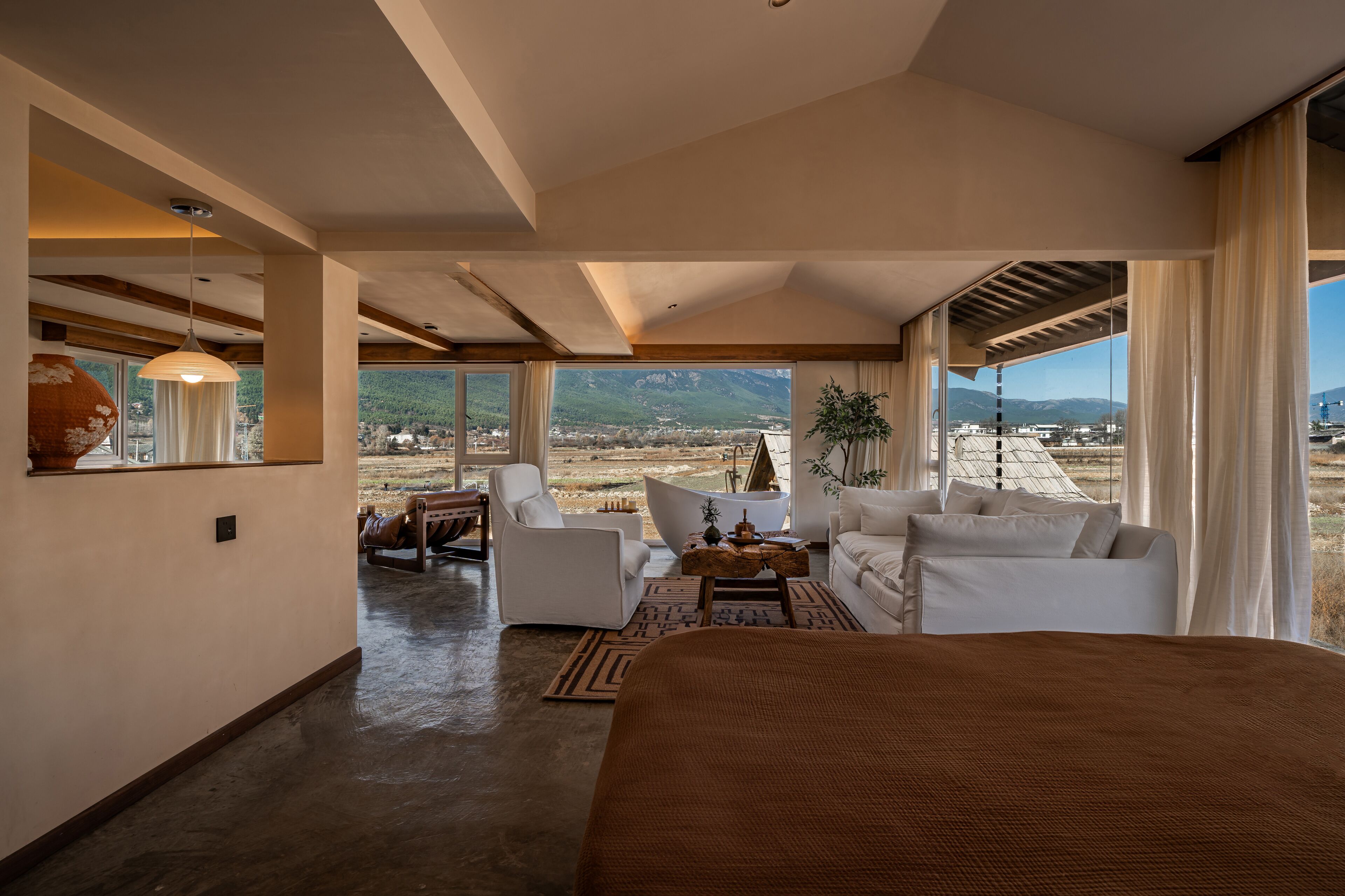 Suite estudio senior, patio, vista a la montaña | Wifi gratis 