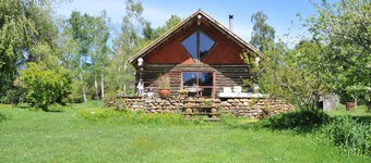 Large property near the ocean. 5 minutes to Takaka township!