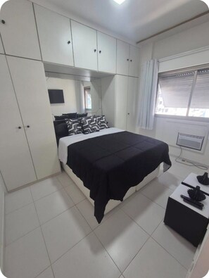 2 عدّة غرف نوم ومكواة/لوح كي وواي فاي مجانًا وملاءات أسرّة