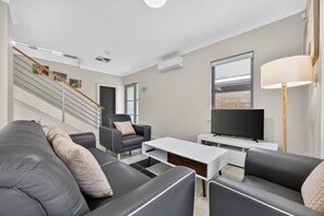 تلفزيون، مكتب