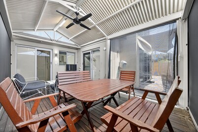 3-Bedroom Escape with Outdoor Living Area