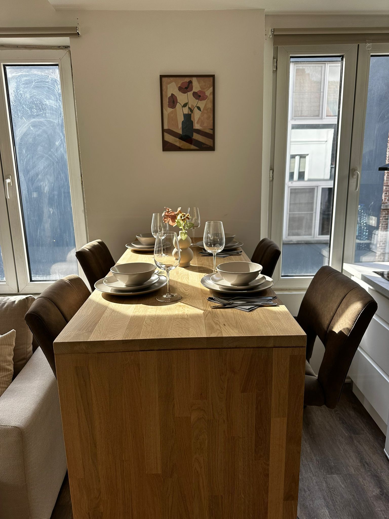 Eenvoudig appartement | Privékeuken | Een koelkast, een microgolfoven, een oven, een kookplaat