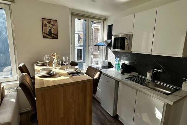 Basic Apartment | Private kitchen