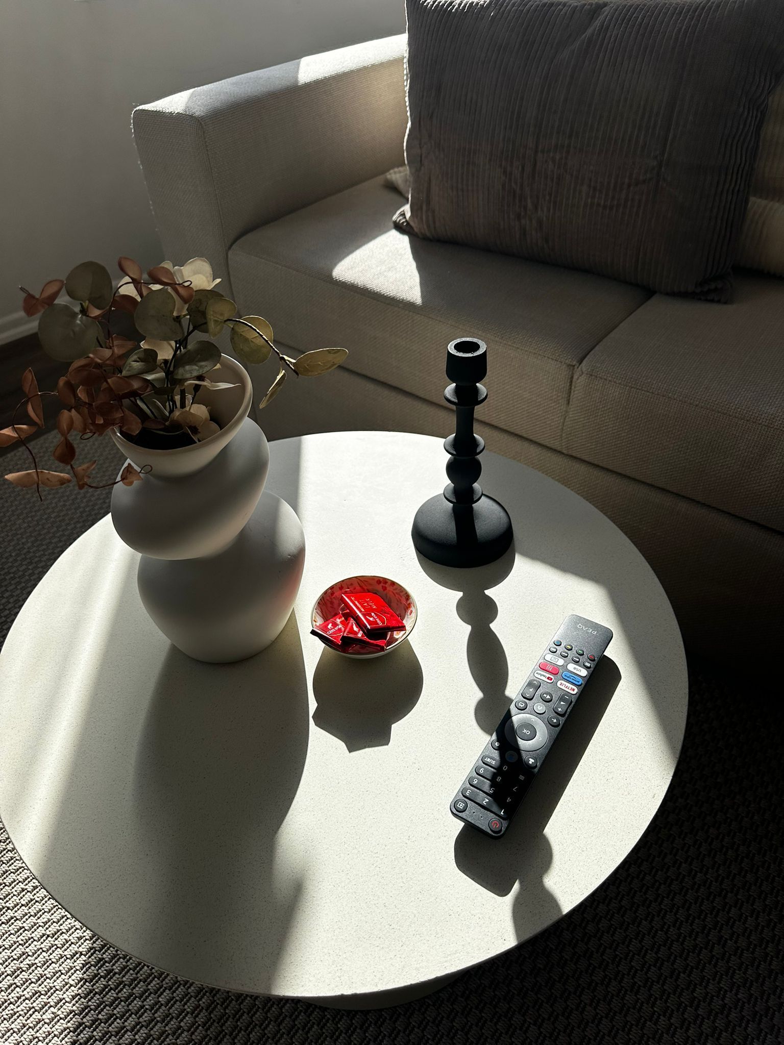 Basic Apartment | Living room