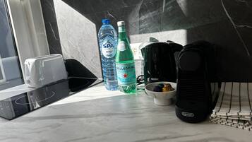 Perushuoneisto | Yksityinen keittiö | Jääkaappi, mikroaaltouuni, uuni, liesi