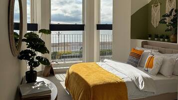 Luxury Apartment, Balcony, Beach View | Iron/ironing board, free WiFi