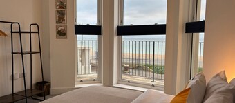 Luxury 2 Bed Apt Seaview By Urban Roost