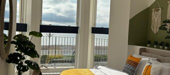 Luxury 2 Bed Apt Seaview By Urban Roost